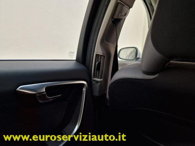 VOLVO V60 D3 Geartronic Momentum