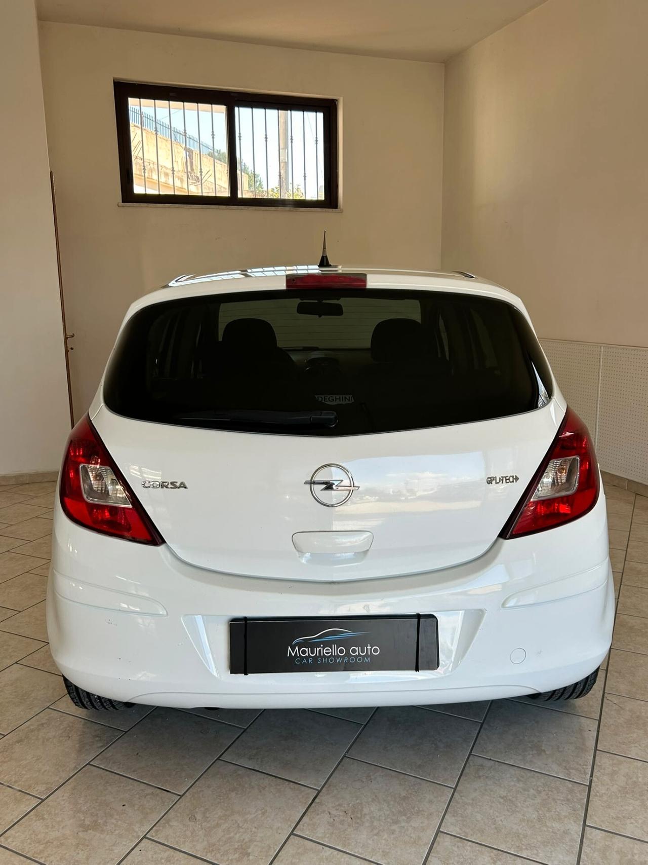 Opel Corsa 1.2 80CV 5 porte GPL-TECH Edition