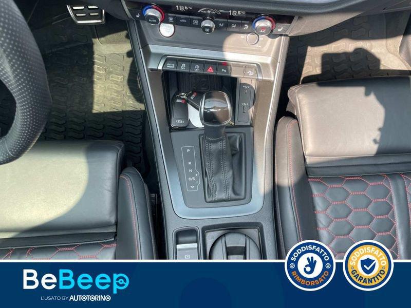 Audi Q3 RS 2.5 QUATTRO S-TRONIC
