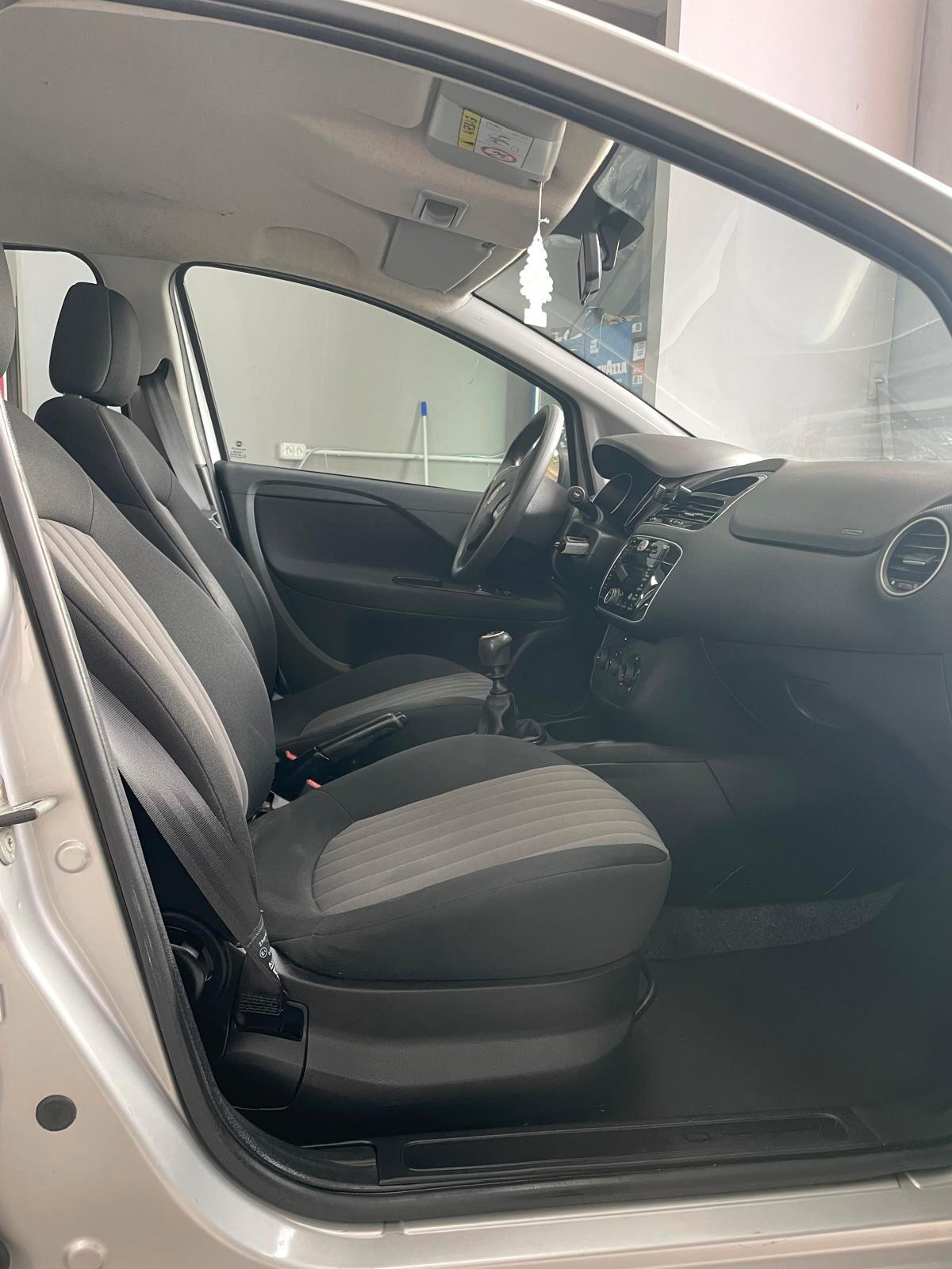 Fiat Punto 1.2 8V 5 porte Street