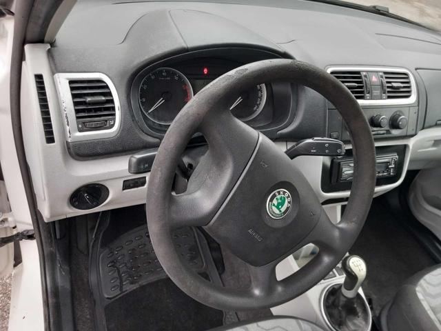 SKODA Roomster 1.4 16V Scout GPLine senza nessun lavoro da fare