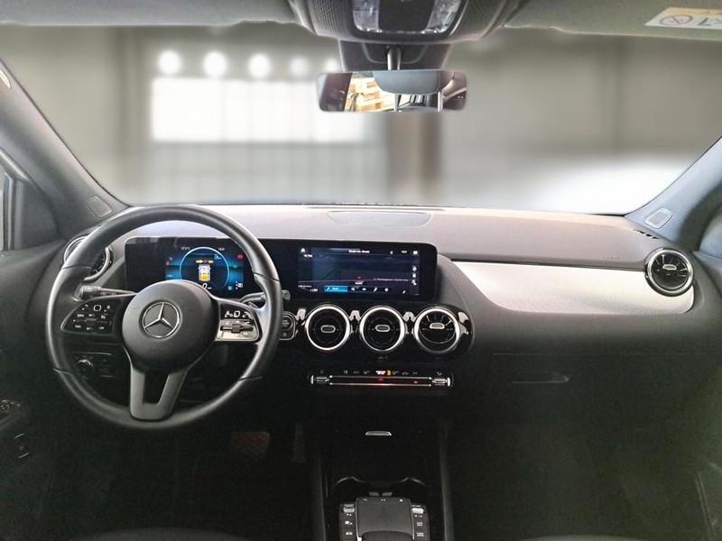 MERCEDES-BENZ GLA 180 d Automatic Sport