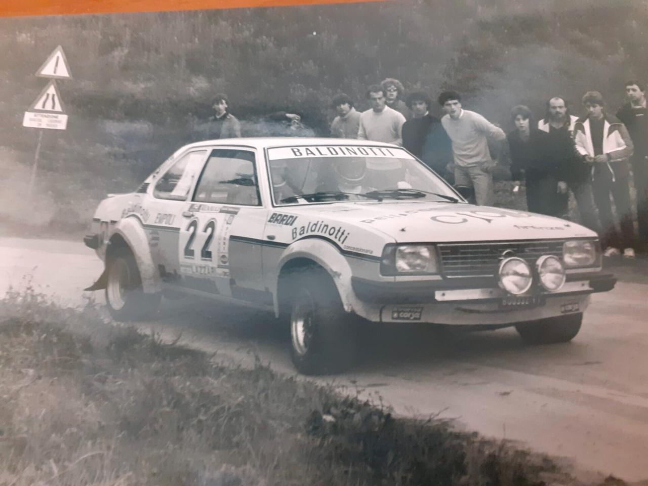 Opel Ascona 1.3 4 porte LS