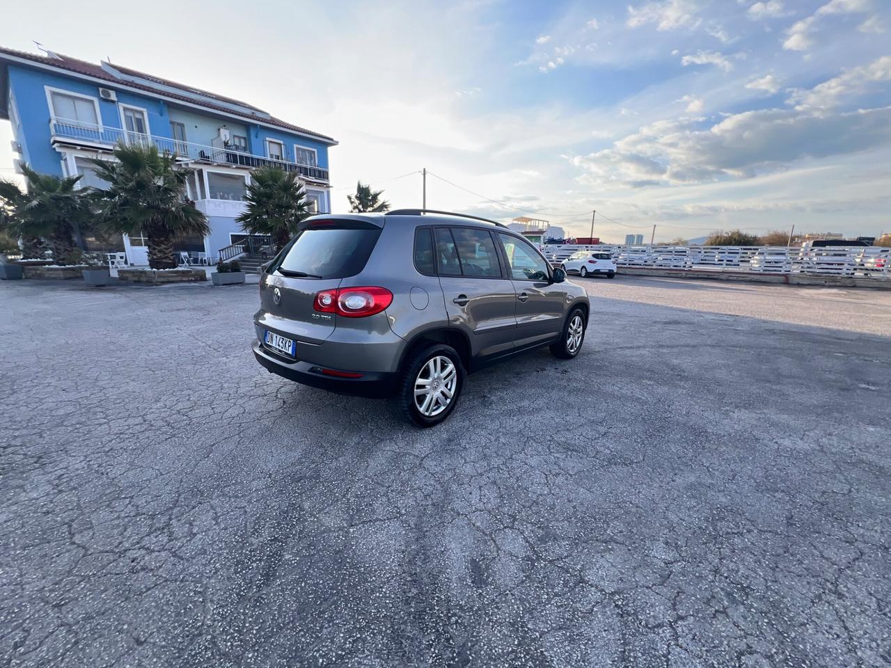 Volkswagen Tiguan 2.0 16V TDI DPF Track & Field (28°)4x4