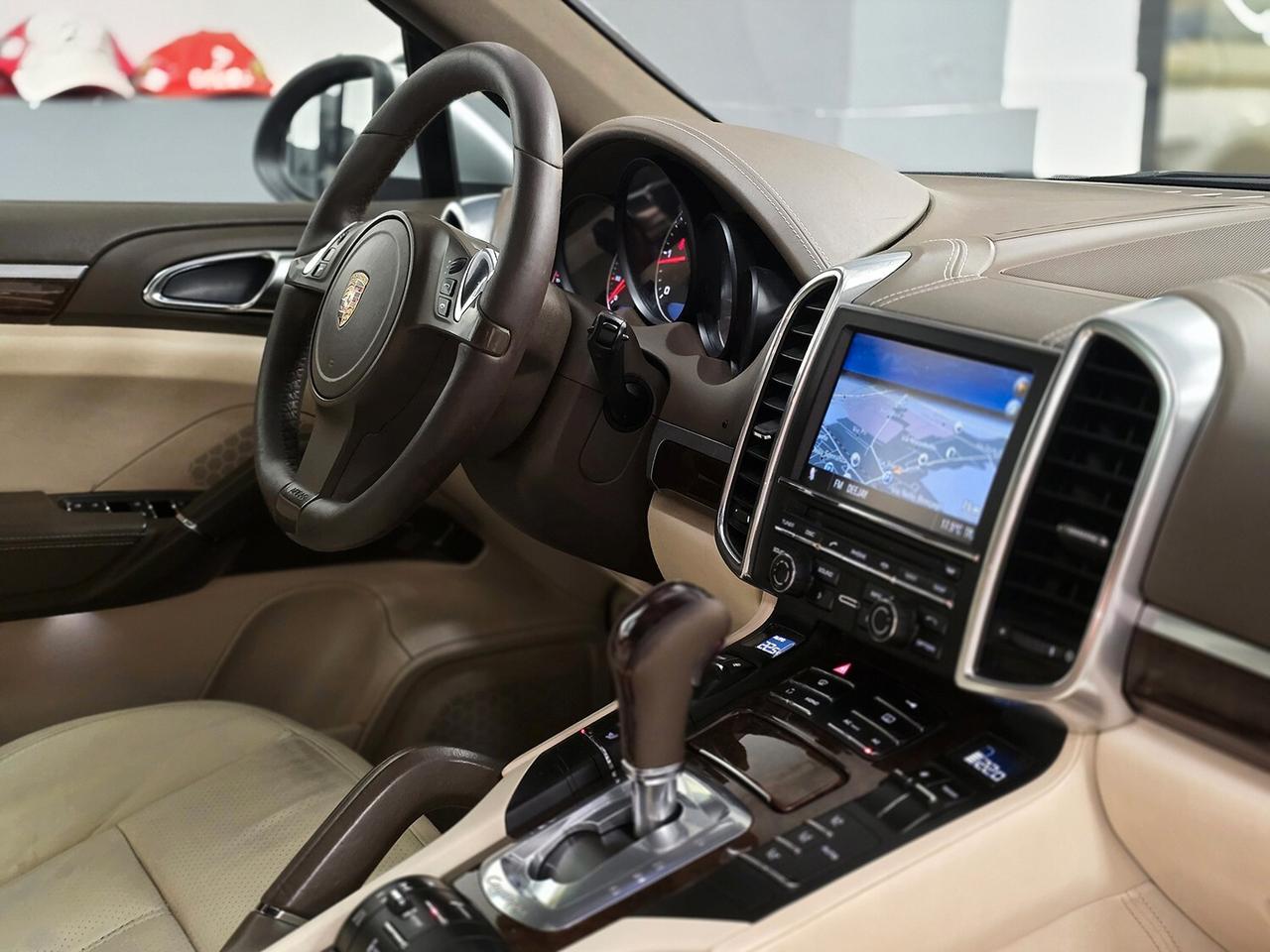 Porsche Cayenne 3.0 V6 TDI TIPTRONIC_SERVICE BOOK_NO SUPERBOLLO!