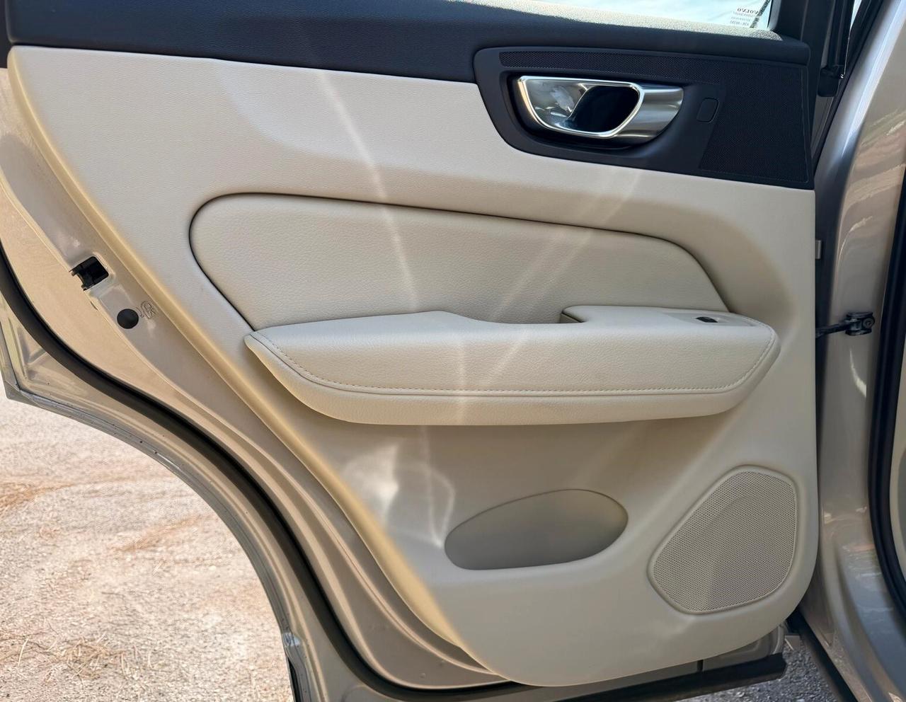 Volvo XC 60 XC60 B4 (d) AWD Geartr. Inscription Pilot Assist II