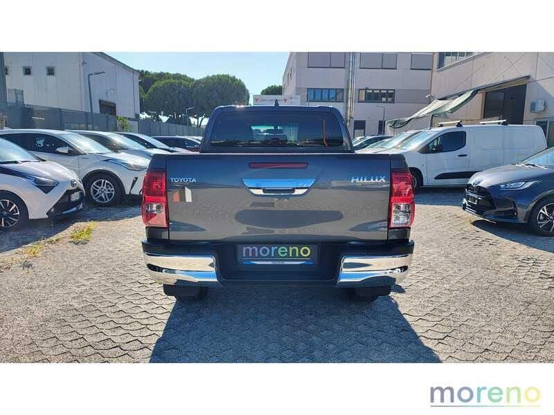 Toyota Hilux 2.4 d-4d C&C 4x4 Lounge