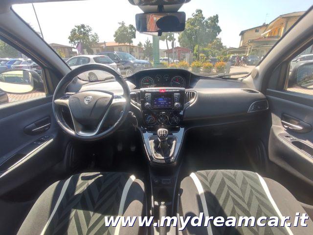 LANCIA Ypsilon 1.2 69 CV 5 porte Platinum