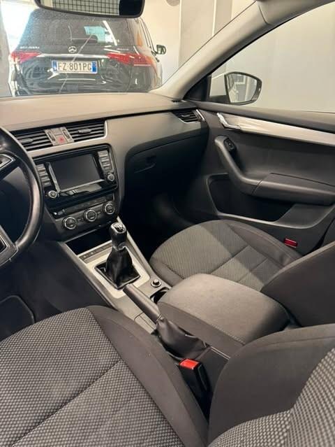 Skoda Octavia 1.6 TDI CR 90 CV Active