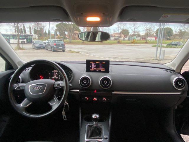 AUDI A3 1.6 TDI 3P. Attraction