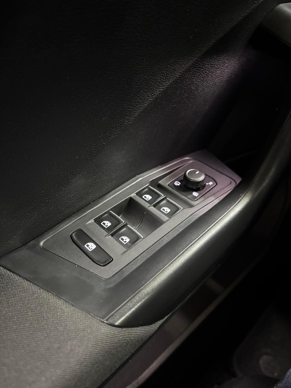 Volkswagen T-Roc 1.6 TDI SCR Business BlueMotion Technology