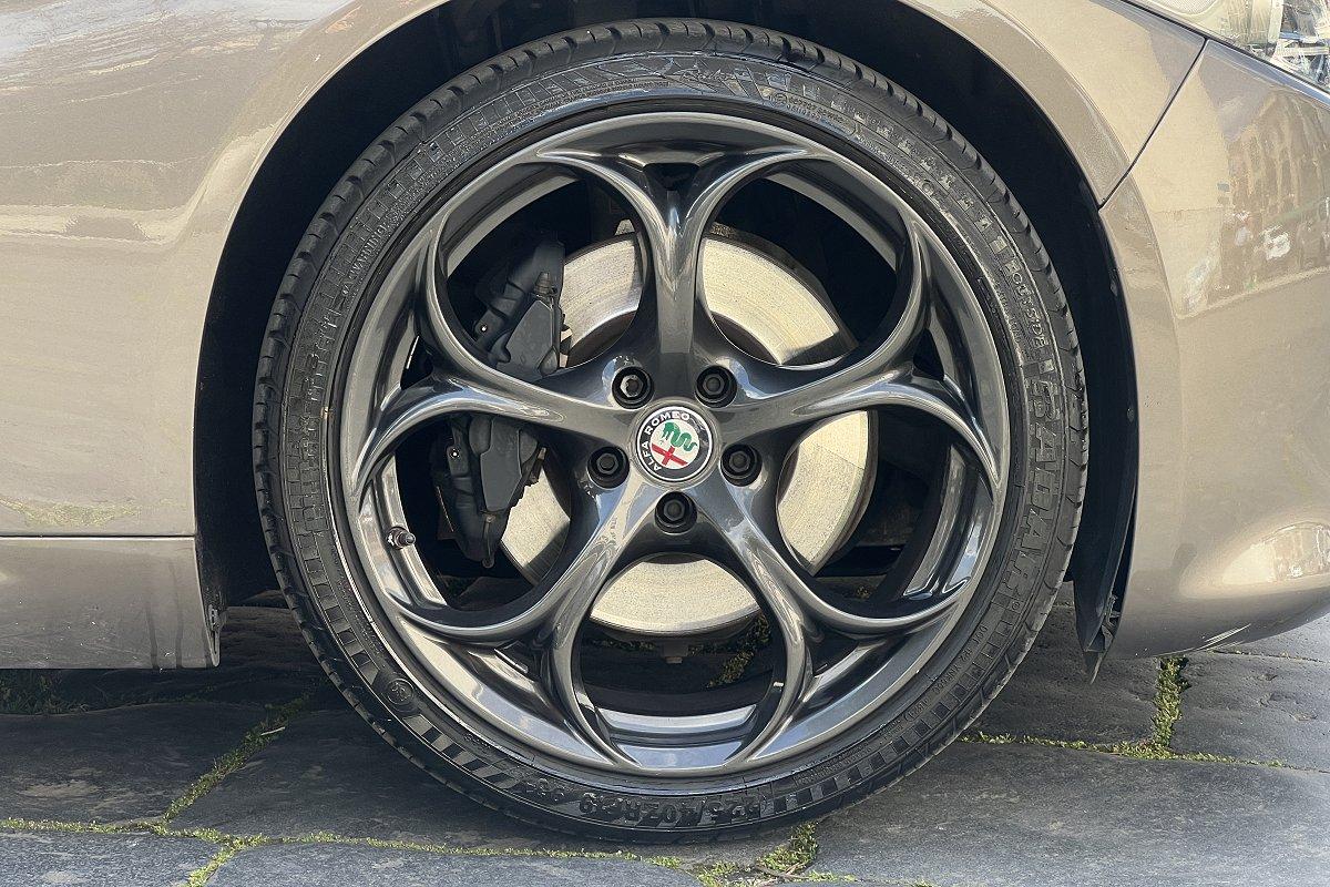 ALFA ROMEO Giulia 2.2 Turbodiesel 210 CV AT8 AWD Q4 Veloce