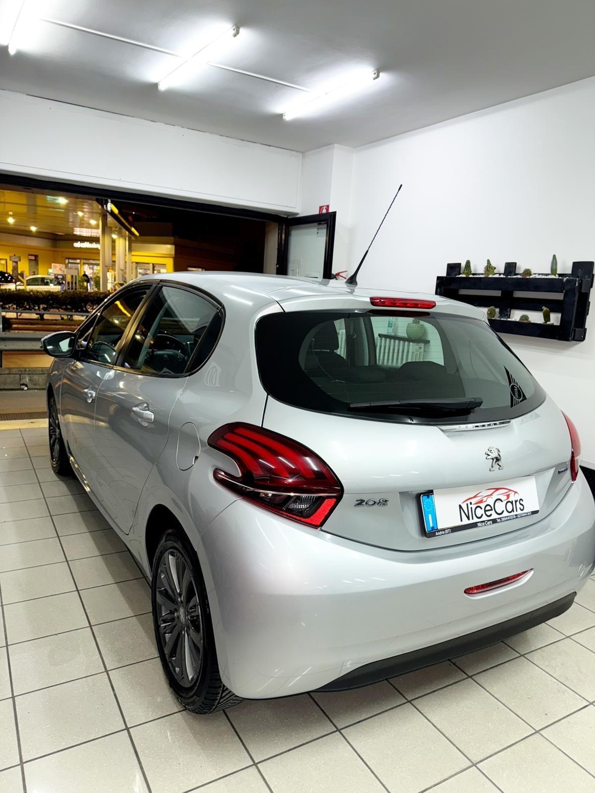 Peugeot 208 BlueHDi 75 5 porte Allure