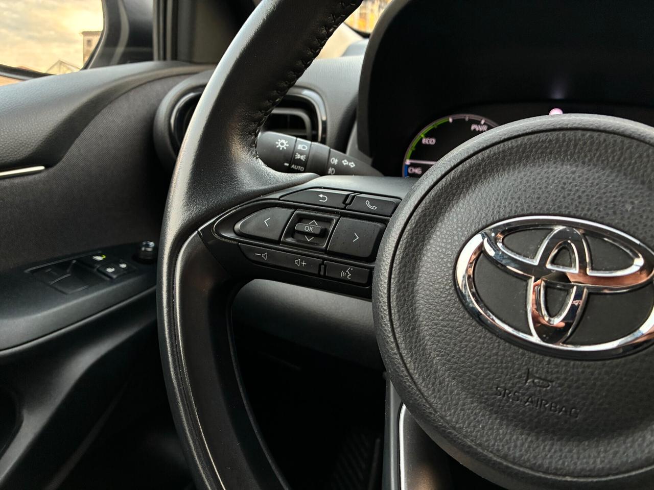 Toyota Yaris 1.5 Hybrid 5 porte Business