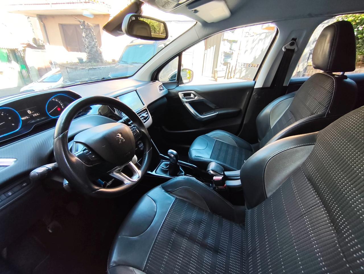 Peugeot 2008 1.6 e-HDi 92 CV Allure