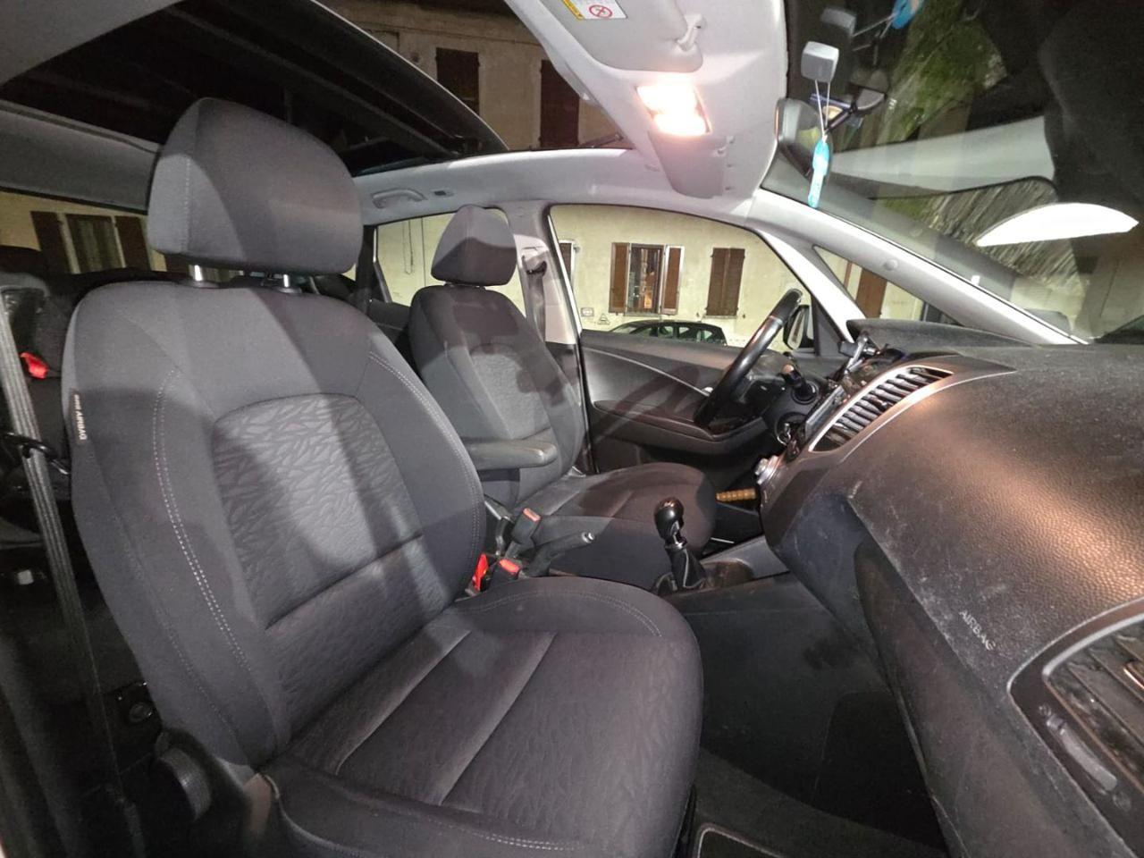 HYUNDAI iX20 1.4 CRDI 90 CV Comfort *UNICO PROPRIETARIO*