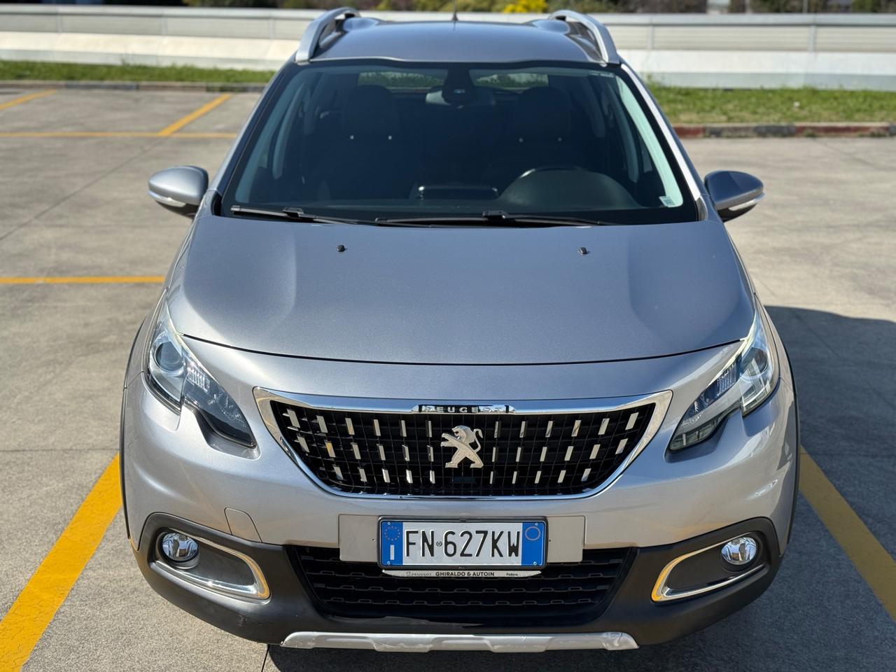 Peugeot 2008 1.2 Turbo Benzina 110 cv EURO 6B NEOPATENTATI