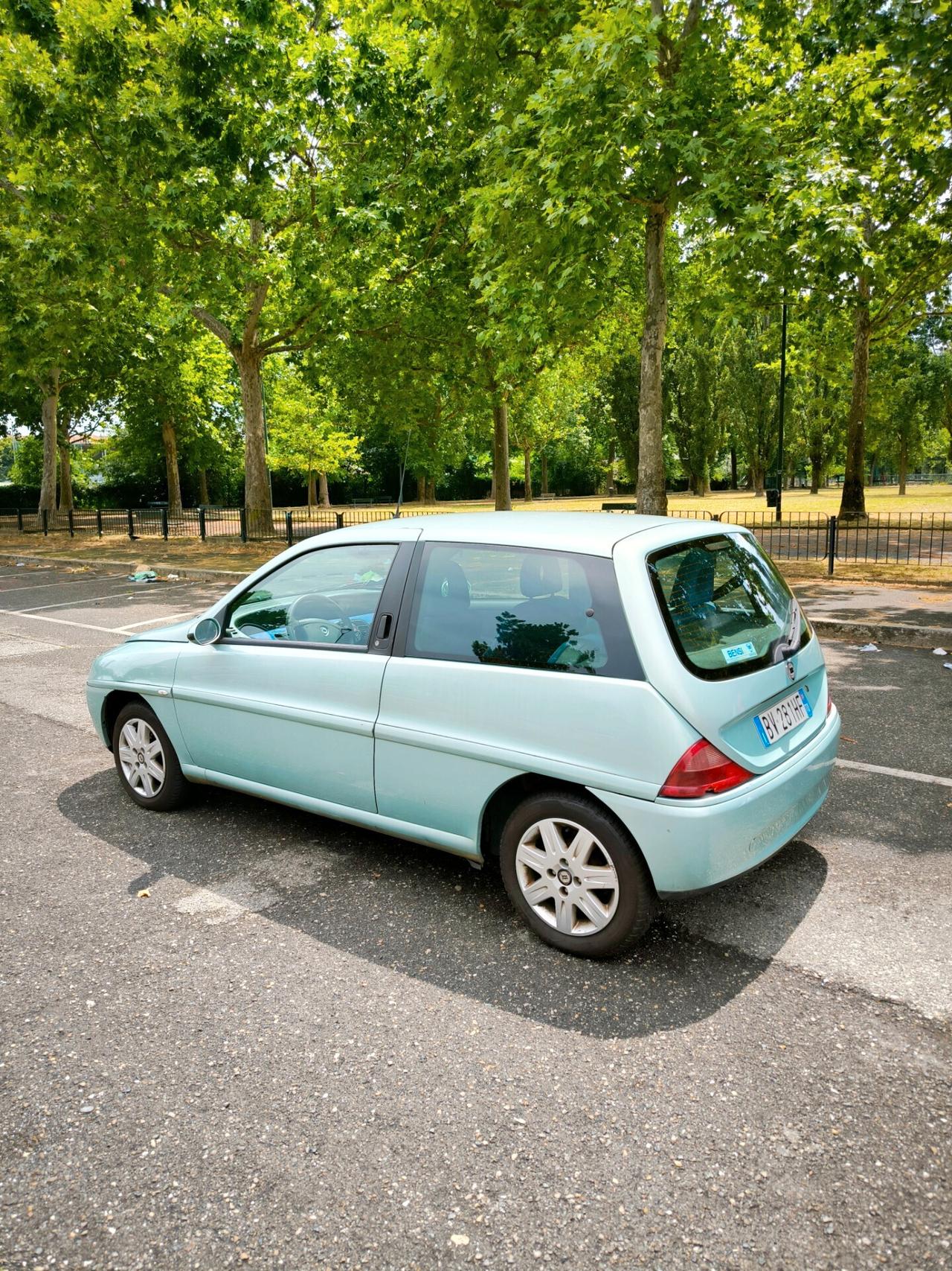 Lancia Y 1.2i 16V cat LX