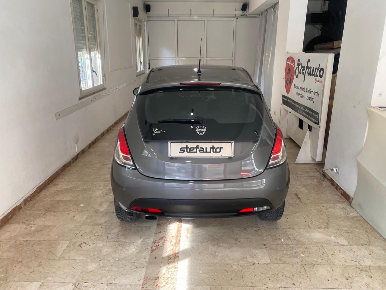 Lancia Ypsilon 1.2 69 CV GPL Ecochic Silver