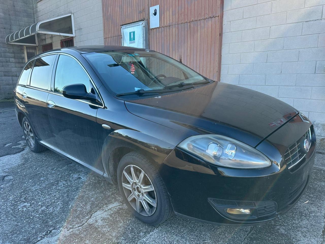Fiat Croma 1.9 Multijet 2009 RADIATA PER ESTERO