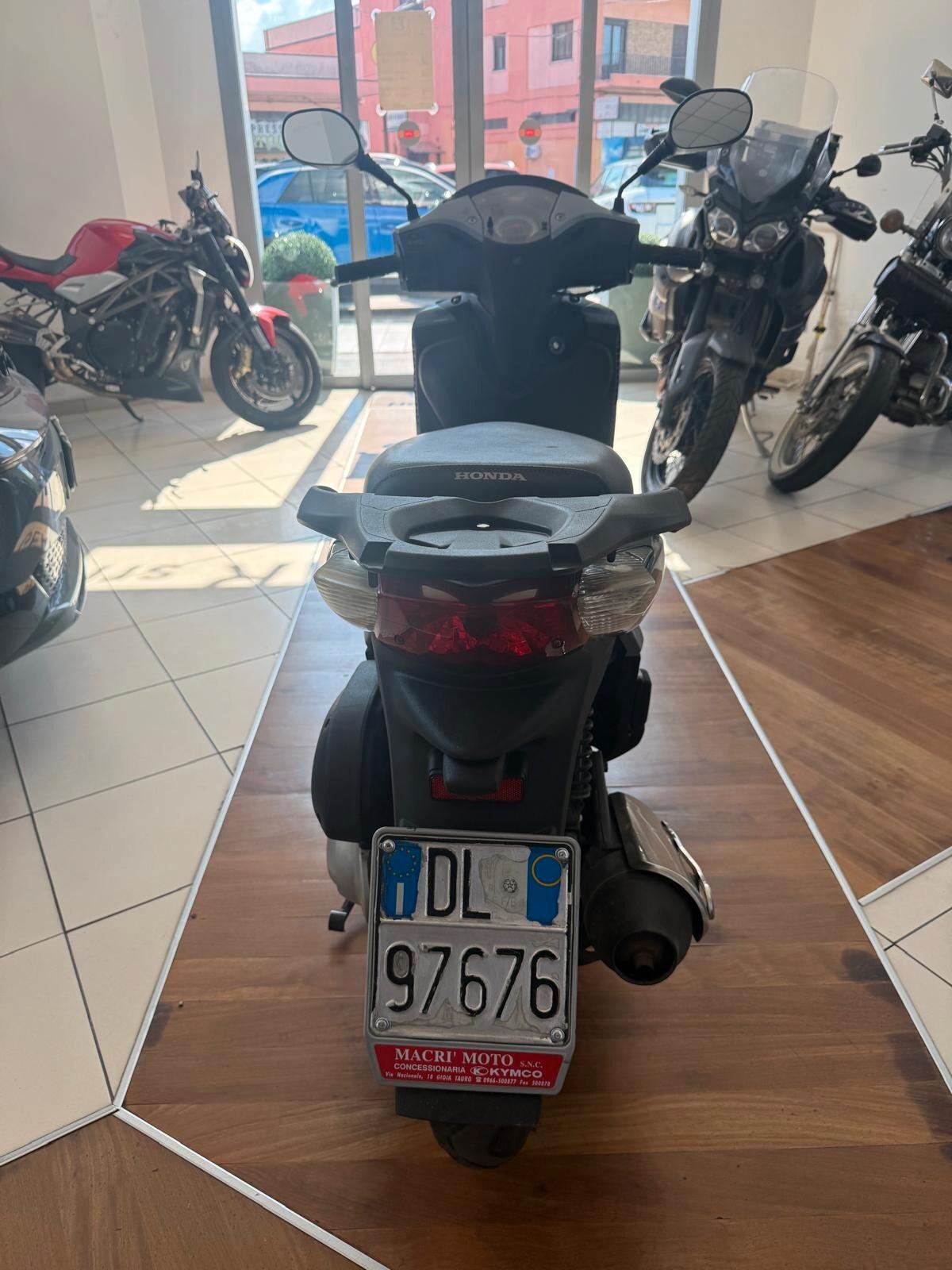 Honda SH 125 special
