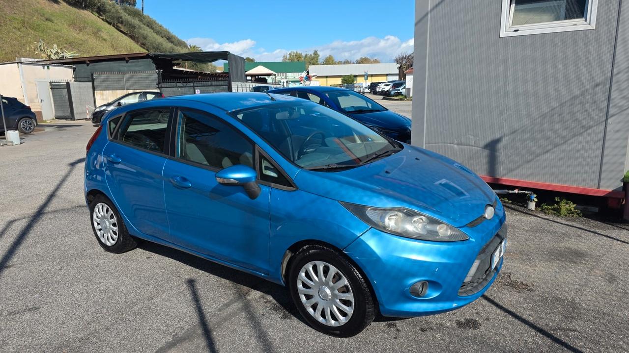 Ford Fiesta 1.4 TDCi 5p. Neopatentati