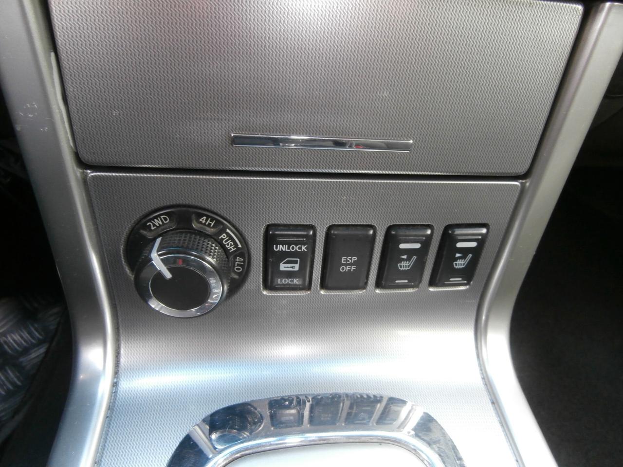 Nissan Navara 2.5 dCi 190CV 4 porte Double Cab