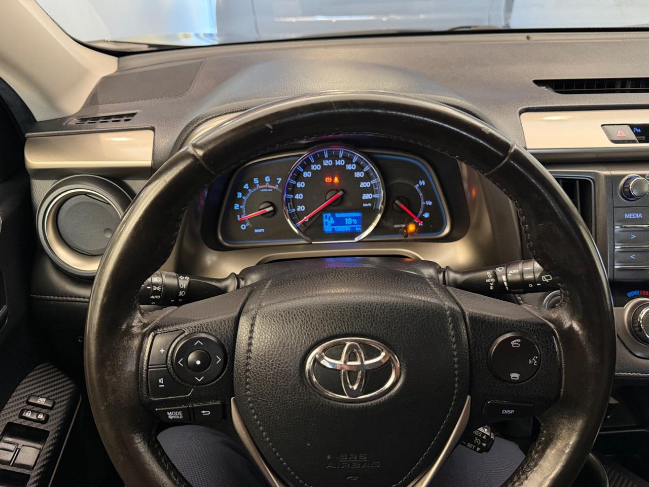 Toyota RAV 4 RAV4 2.0 D-4D 4WD Lounge White Ed. 321