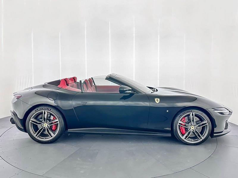 Ferrari Roma Roma Spider
