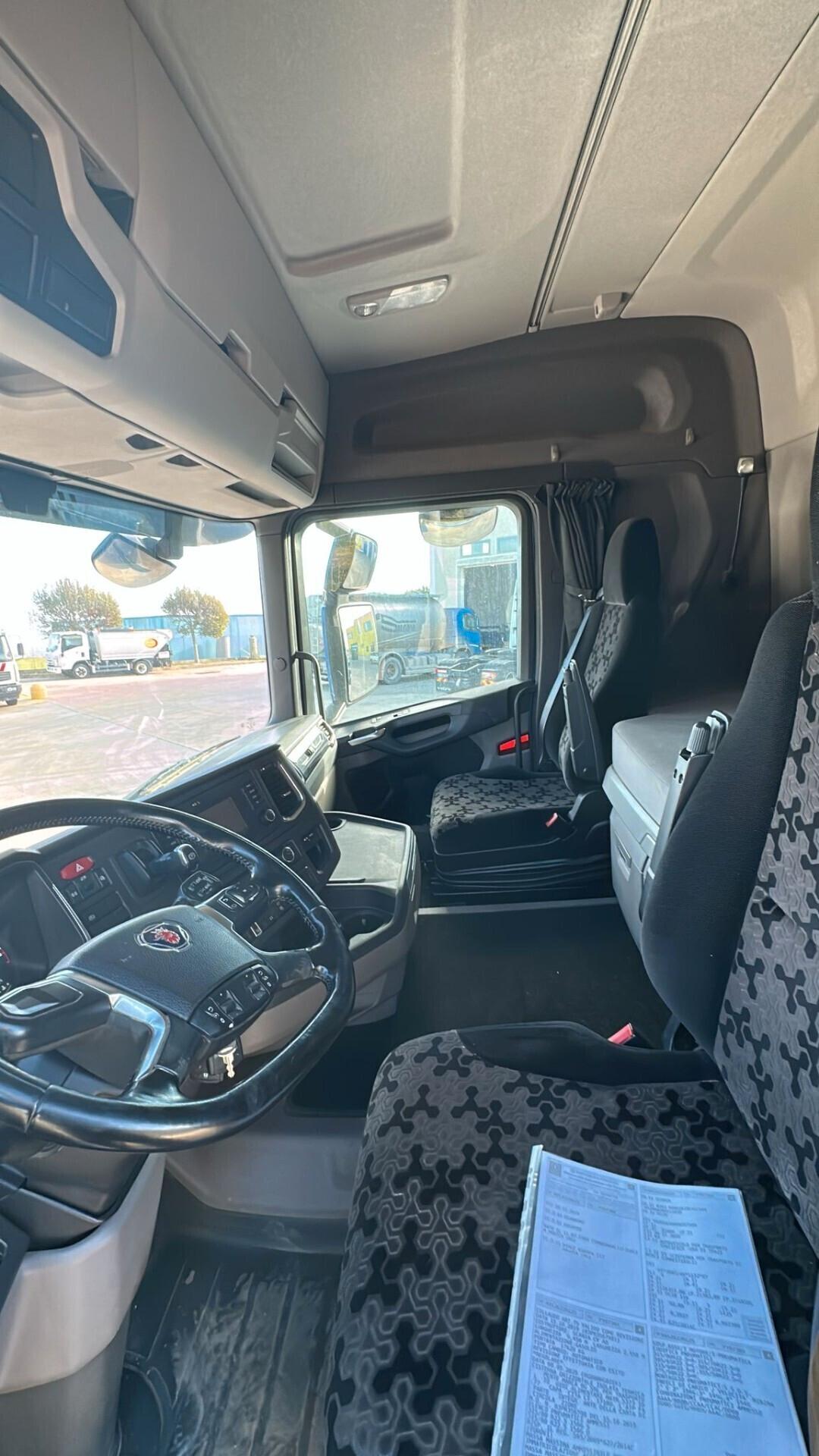 Scania motrice R 520 telaio 8x2 Intarder MOTORE 8V