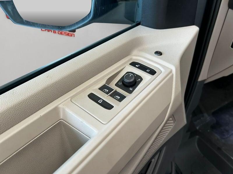 Volkswagen Multivan Multivan 1.5 PHEV DSG 4Motion Edition