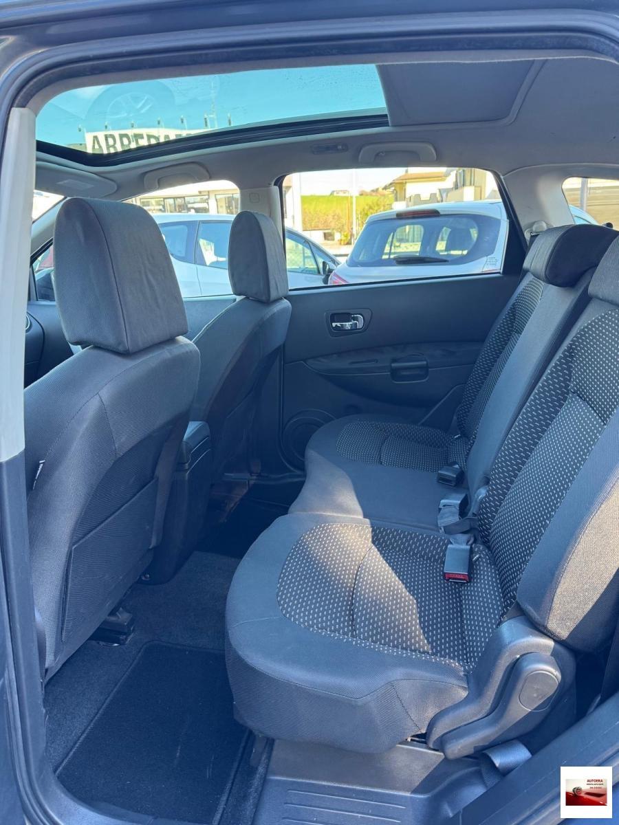 NISSAN - Qashqai+2 - 2.0 16V 4WD Tekna