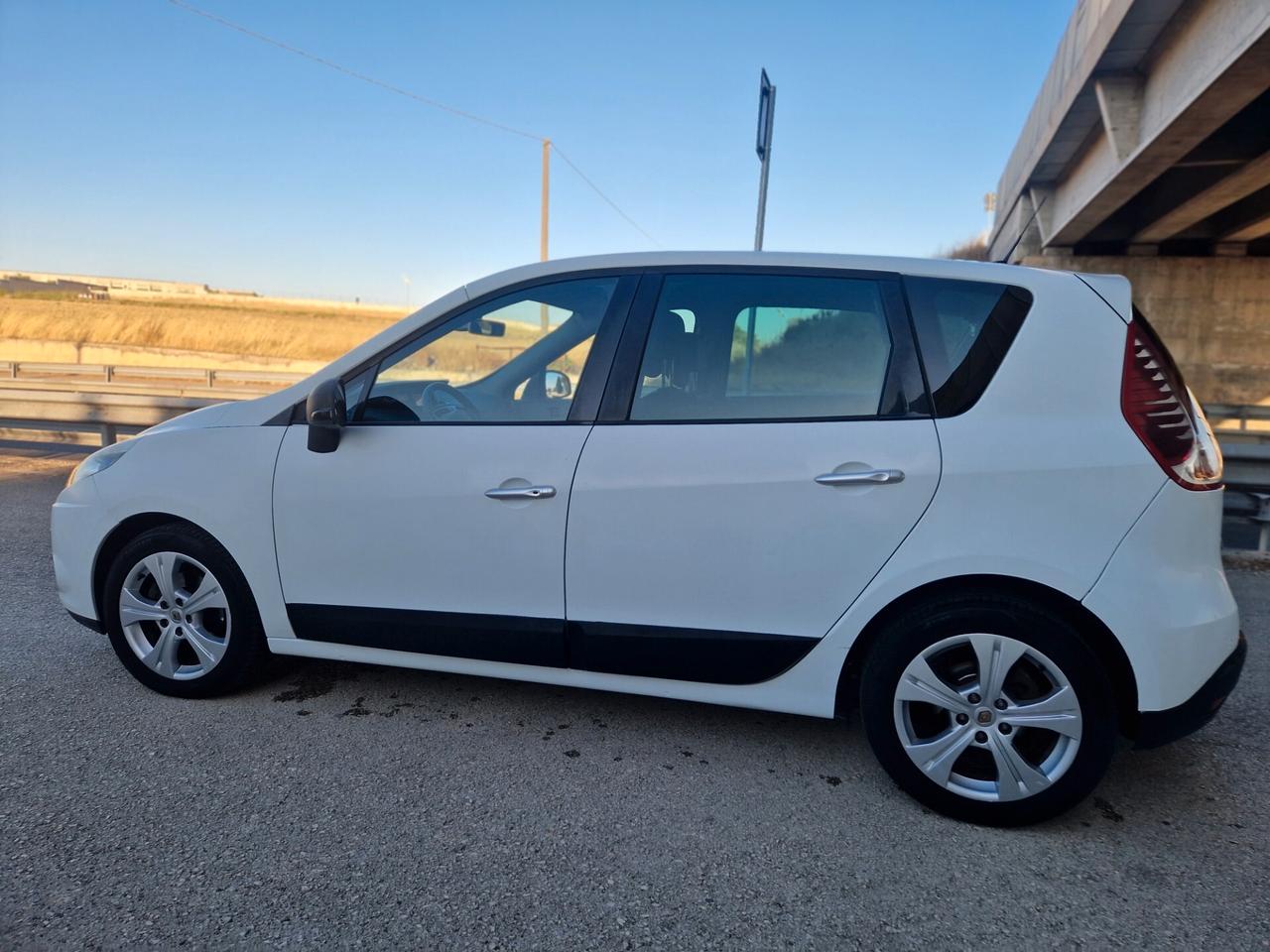 Renault Scenic Scénic XMod 1.5 dCi 110CV Start&Stop Live