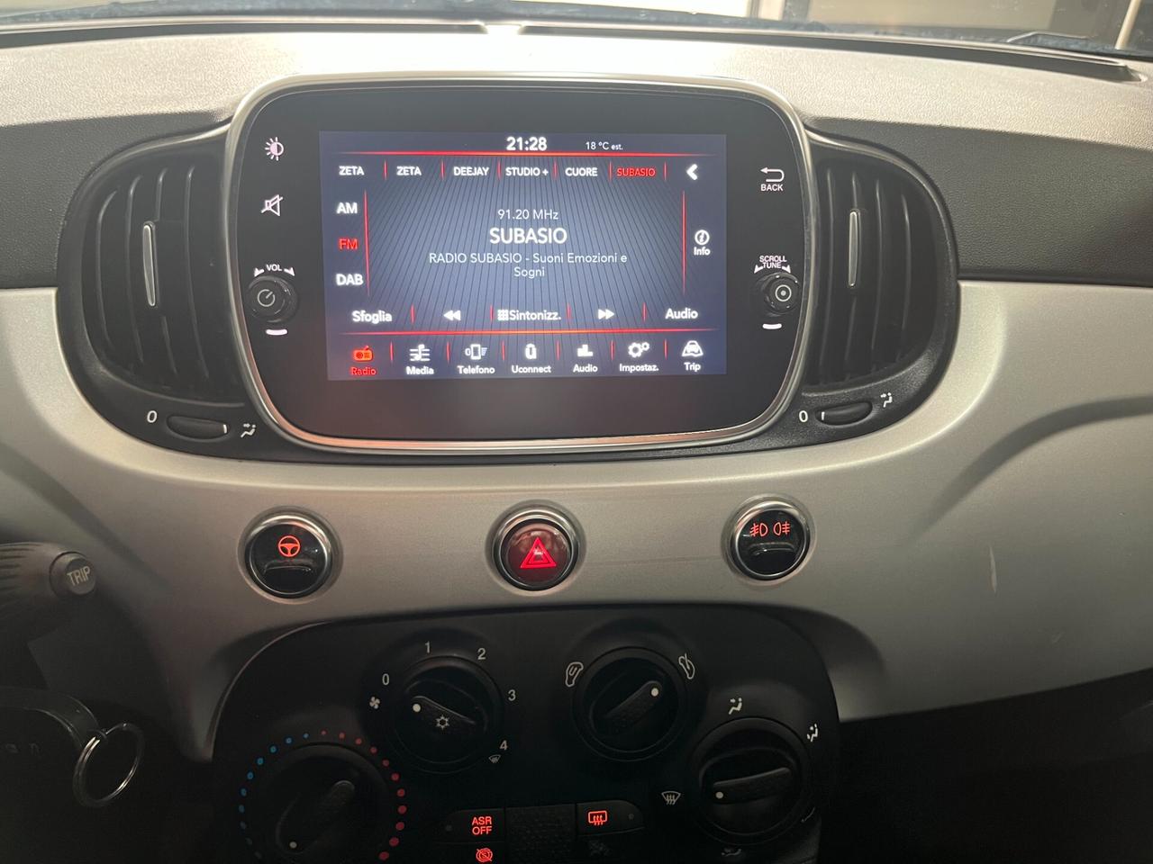 Fiat 500 1.0 Hybrid Connect