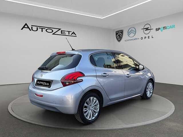 Peugeot 208 BlueHDi 100 S&S 5 porte Allure