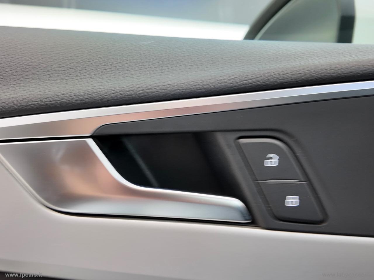 AUDI A4 Avant SPORT 40 TDI quattro S tronic