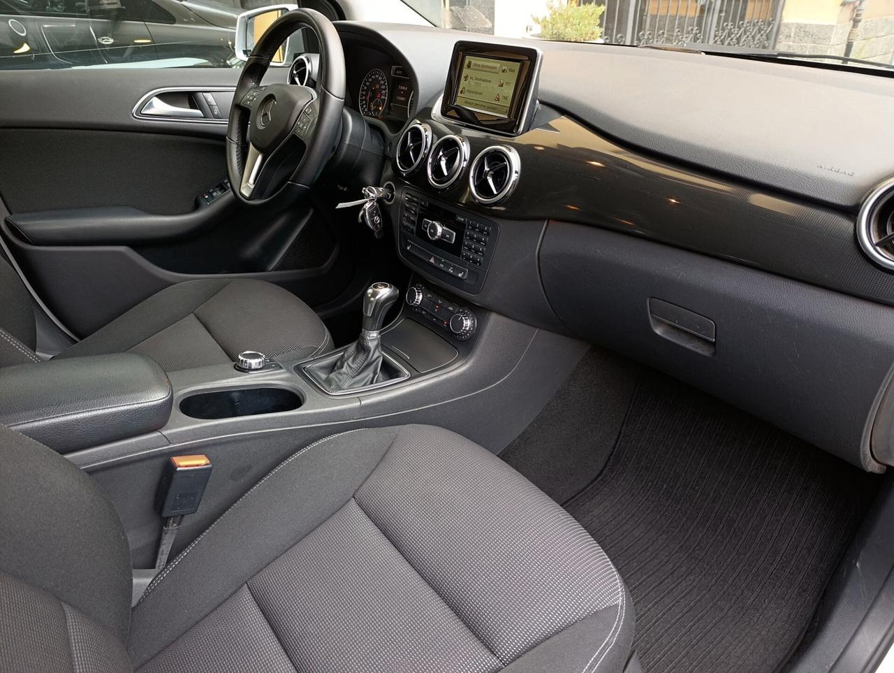 Mercedes-benz B 180 Executive Euro 6 Navi/Bluetooth/Led/Sensori