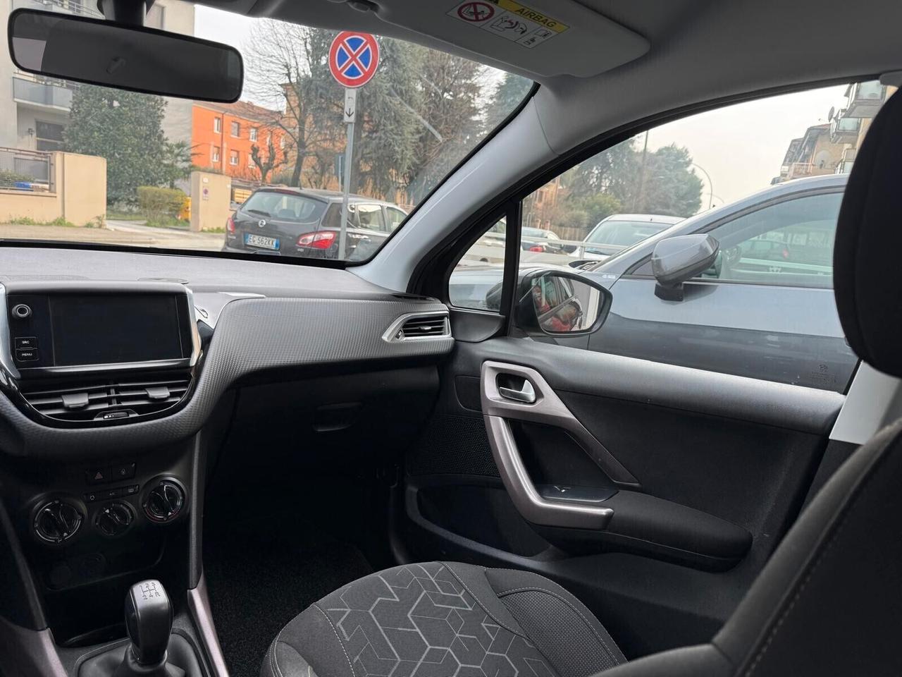 PEUGEOT 2008 PureTech 82 ALLURE GPL NEOPAT