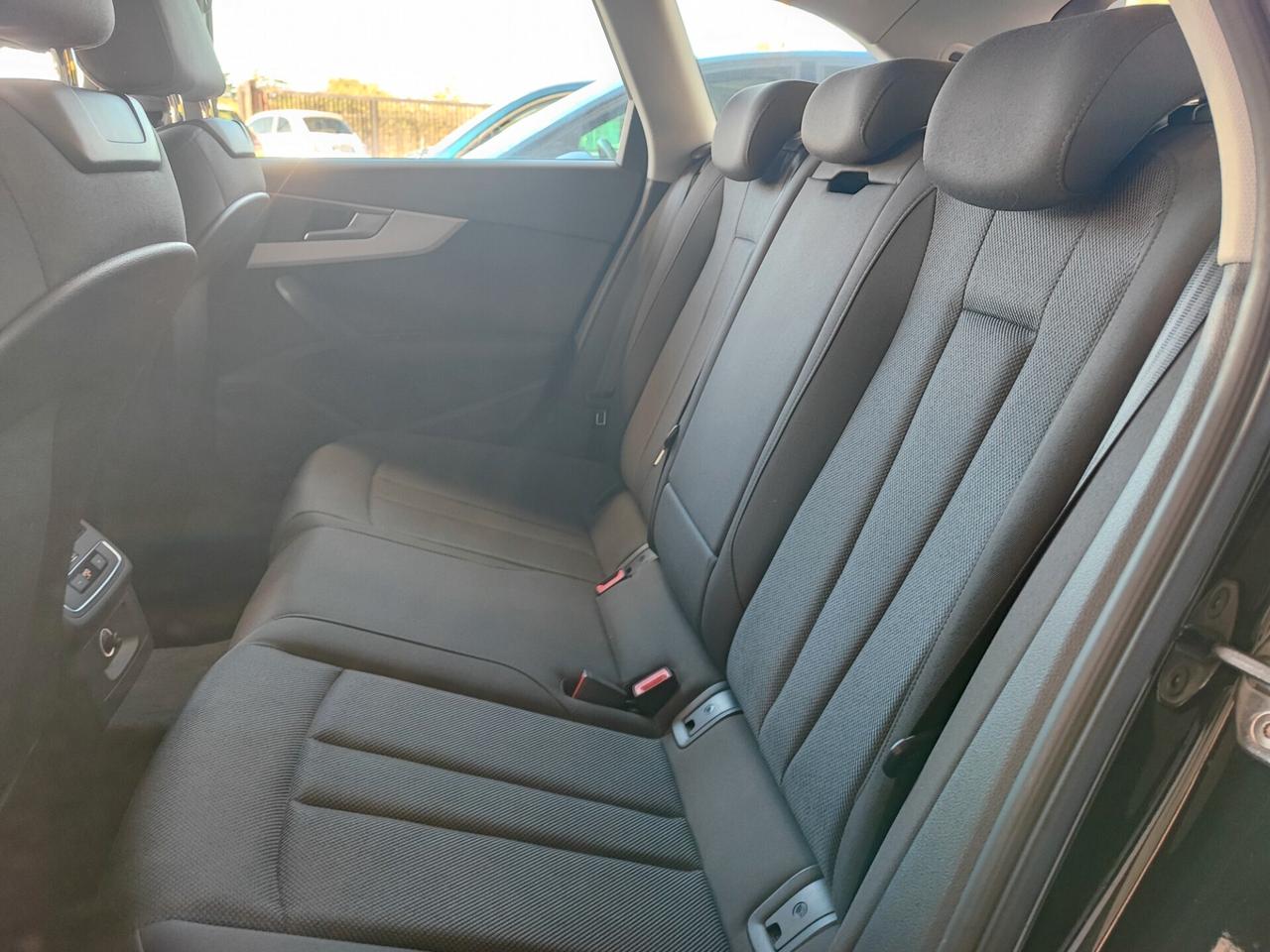 Audi A4 Avant 35 TDI/163 CV S tronic line edition