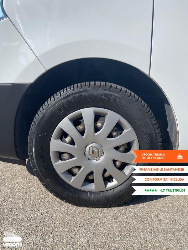 RENAULT Trafic 2.0 dCi 120CV DISABILI