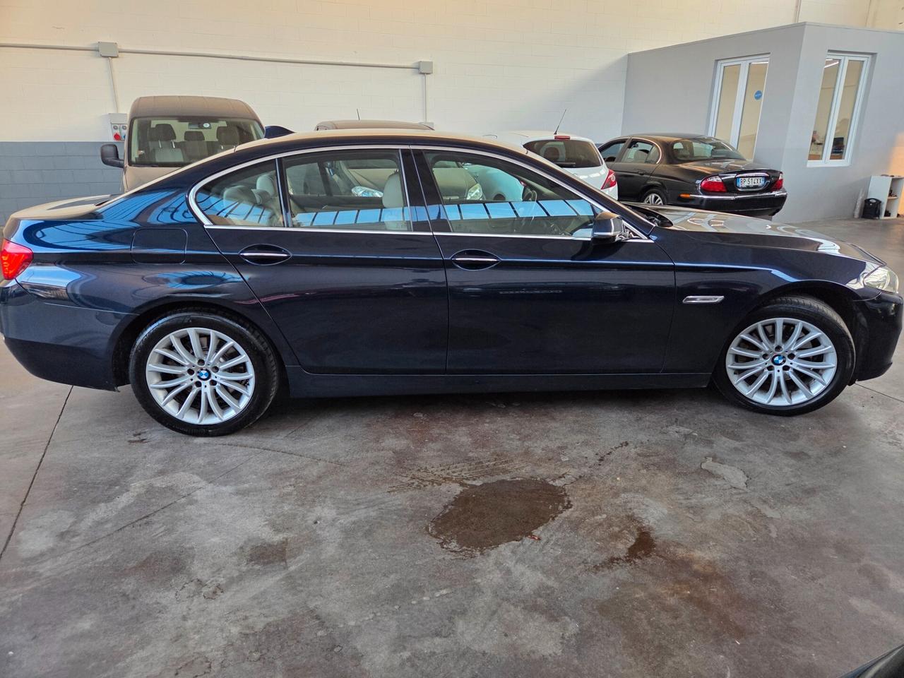 Bmw 520 520d xDrive Luxury