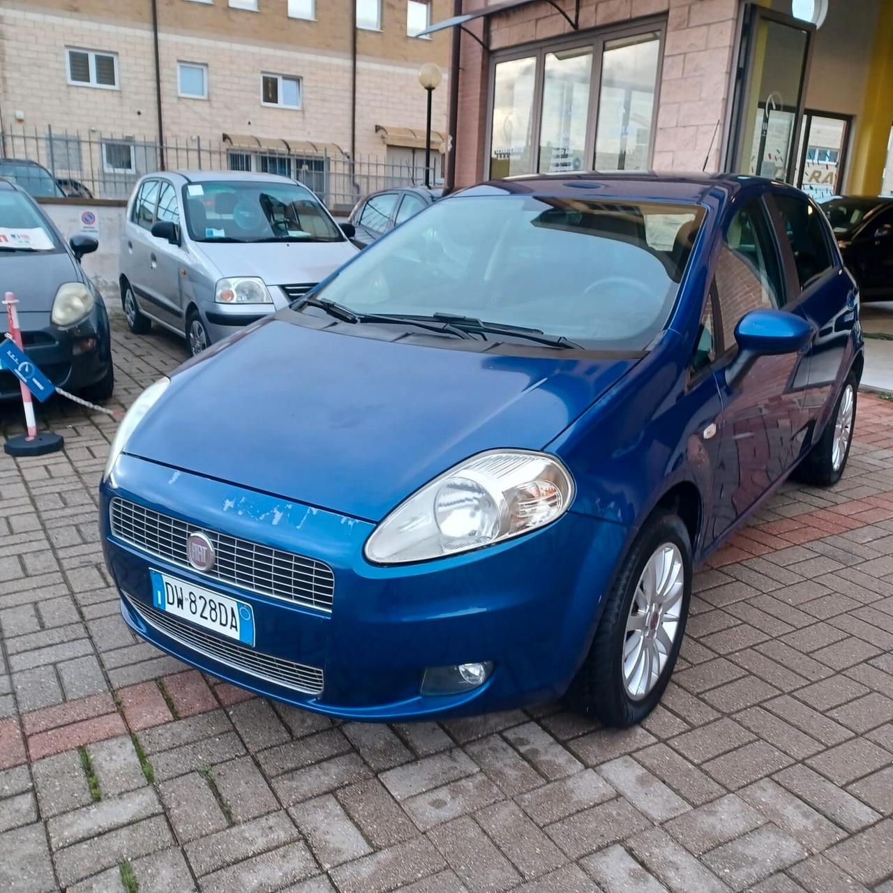 NEOPATENTATI G. PUNTO 1.4 BENZINA / METANO DI FABBRICA