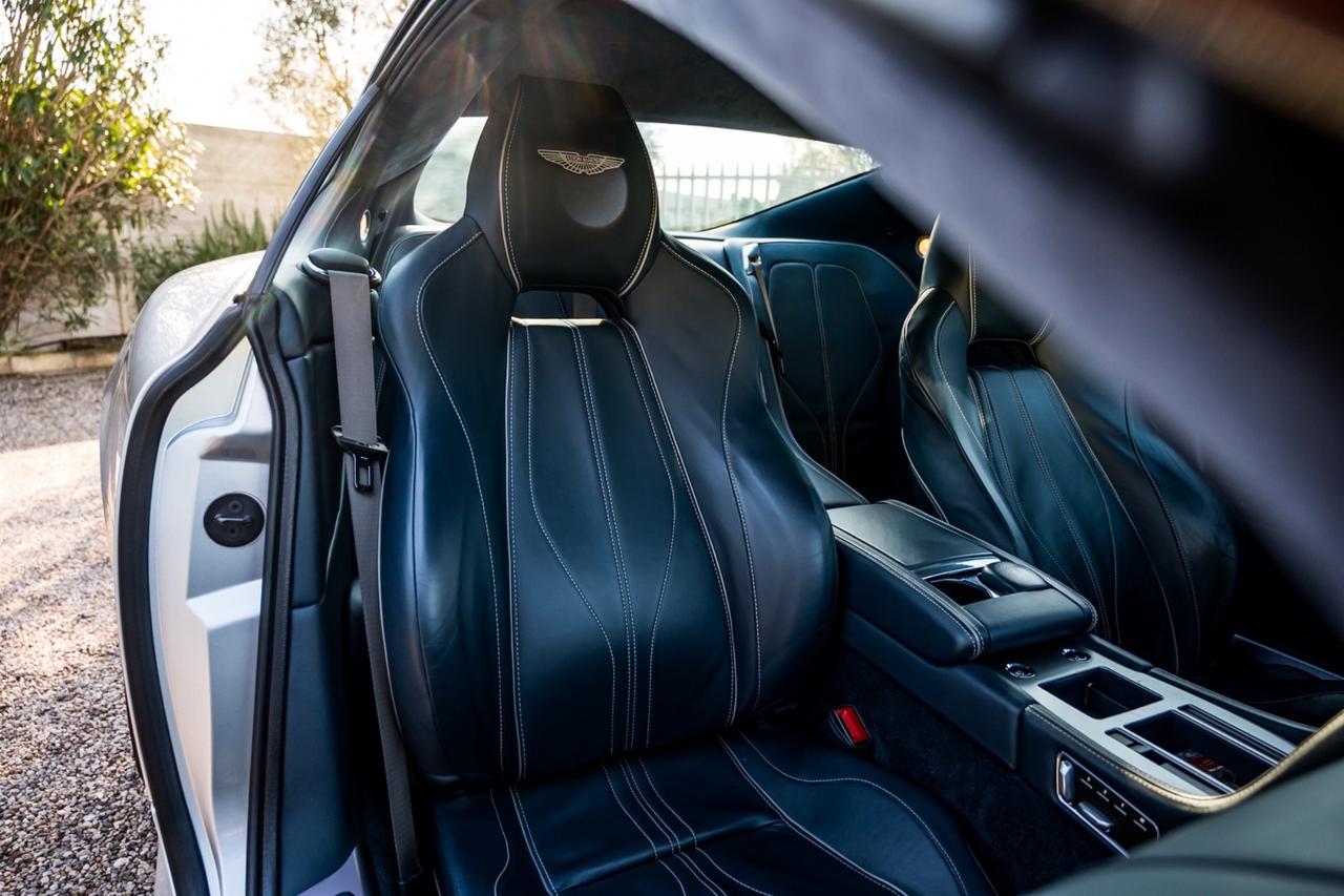 Aston Martin Virage Coupe 6.0 touchtronic