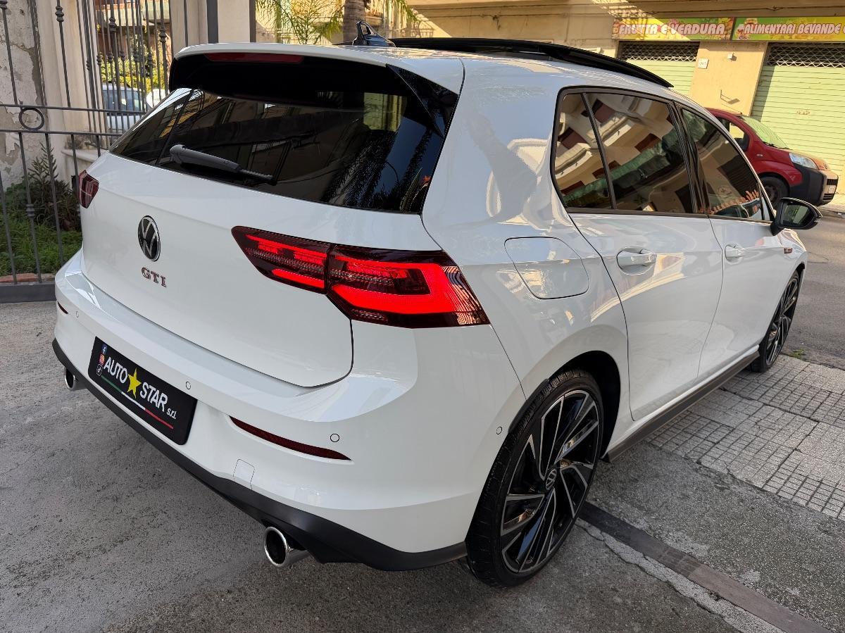 Volkswagen Golf 8 GTI 2.0 TSI 245 CV