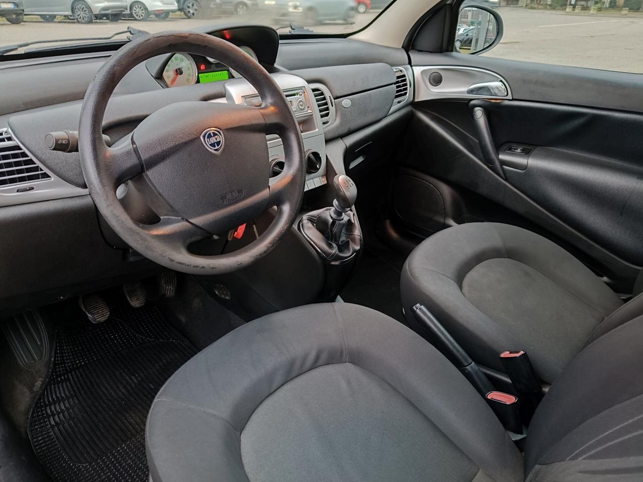 Lancia Ypsilon 1.4 Unyca Ecochic GPL