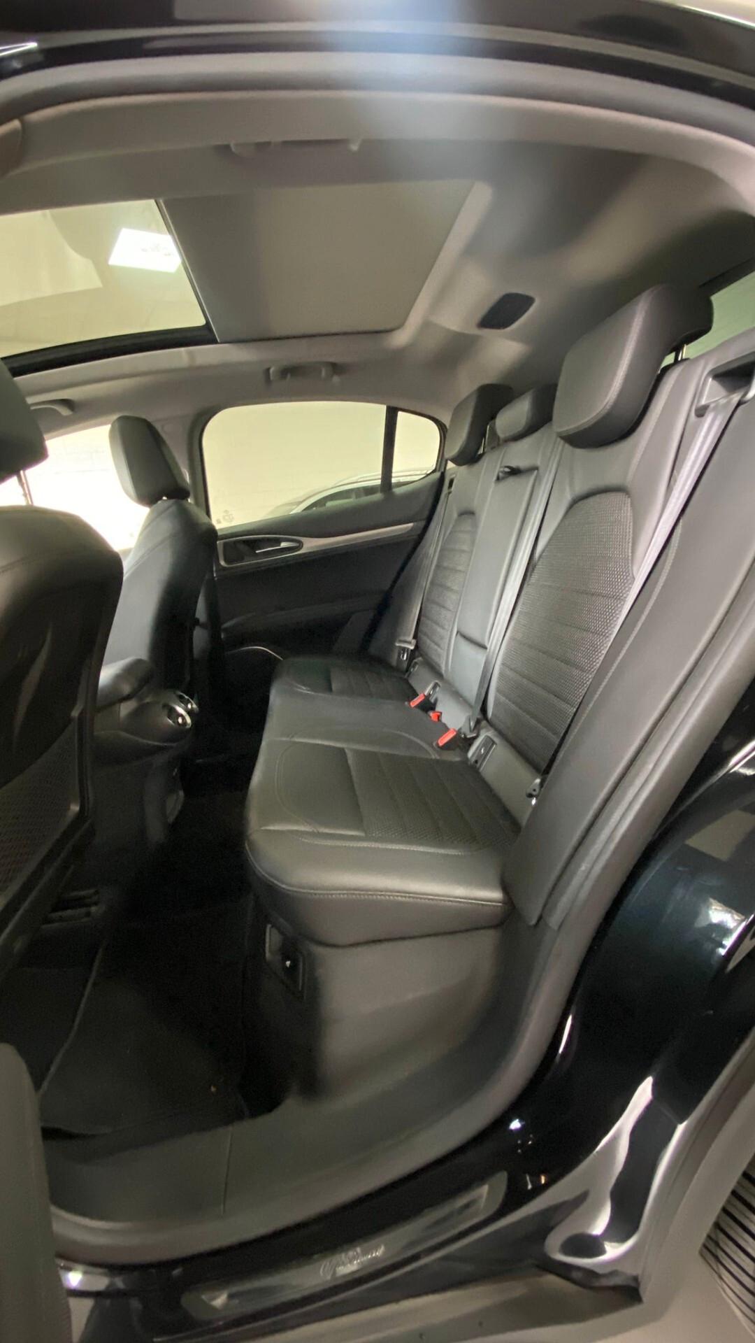 Alfa Romeo Stelvio 2.2 Turbodiesel 210 CV AT8 Q4 Executive