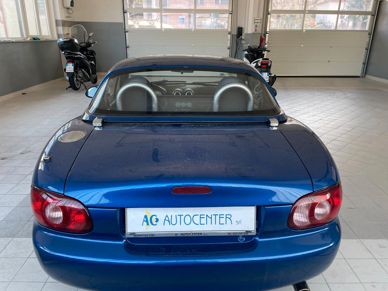 Mazda MX-5 1.8i 16V cat 10th Anniversary