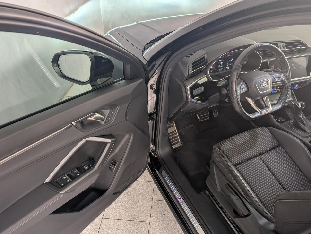 Audi Q3 35 TDI S Line Edition