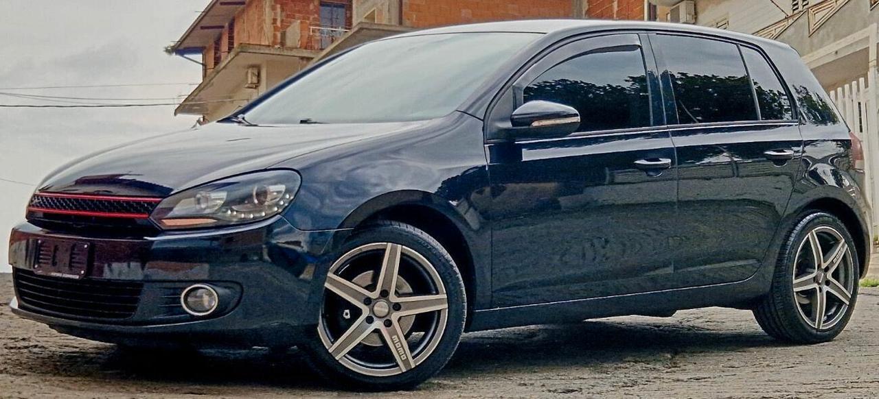 Volkswagen Golf 1.6 TDI 105Cv (Adatta ai Neopatentati)