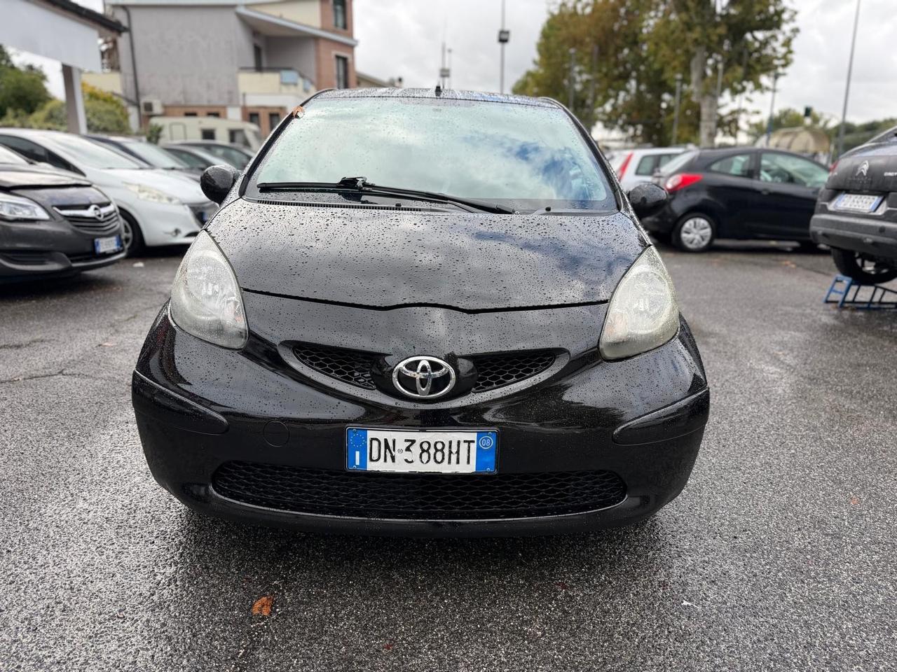 Toyota Aygo 1.0 12V VVT-i 5 porte Sol